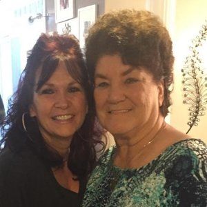 Meet your Posher, Debbie